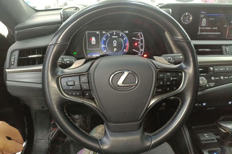 Used Lexus ES 2020 200 Excellence Edition