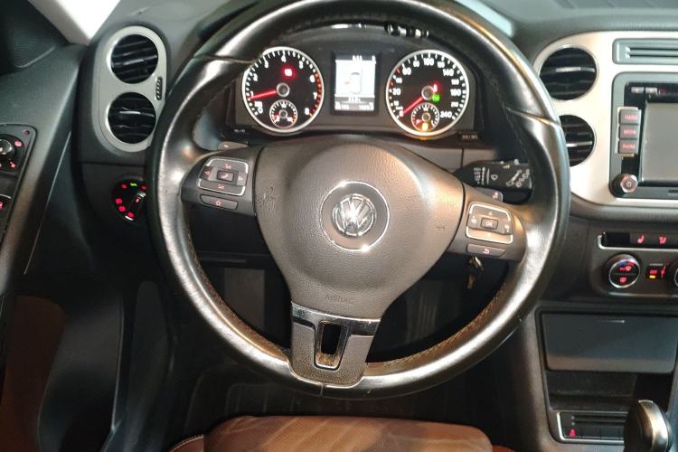 Used Volkswagen Tiguan L 2013 1.8TSI Automatic Two-Wheel Drive Luxury Model