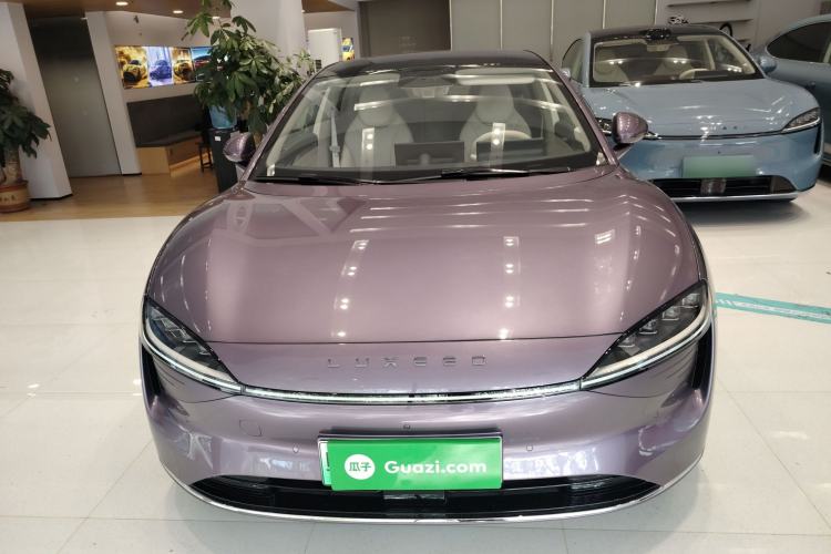 Used Hima Luxeed S7 2025 705 km Pro
