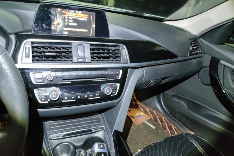 Used BMW 3 Series 2016 320Li Fashion Model
