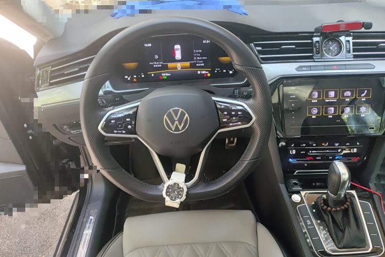 Used Volkswagen Magotan 2023 2 Million Units Limited Edition 330TSI DSG Leading Version
