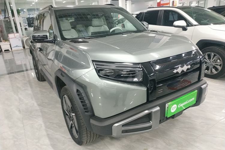 Used  Titanium 3 2025 501 km All-Wheel Drive Intelligent Driving Max Edition