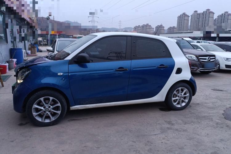 Used  forfour 2018 1.0L 52 kW Dynamic Edition
