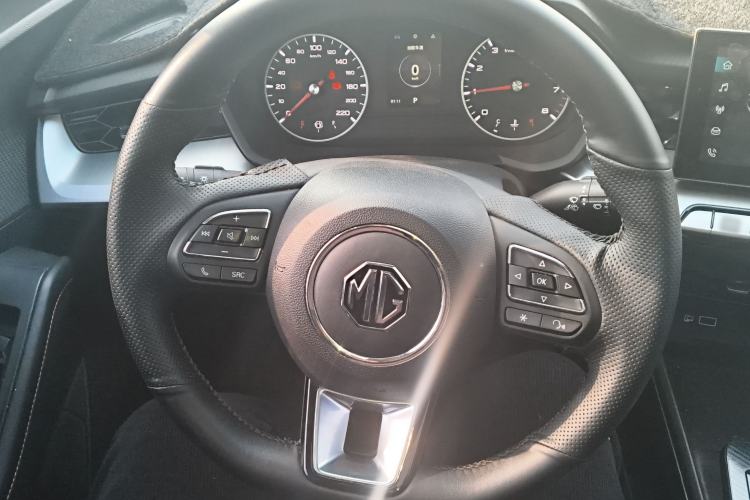 Used MG 5 2021 180 DVVT CVT Youthful Style Edition
