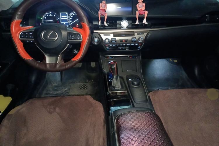 Used Lexus ES 2017 200 30th Anniversary Edition
