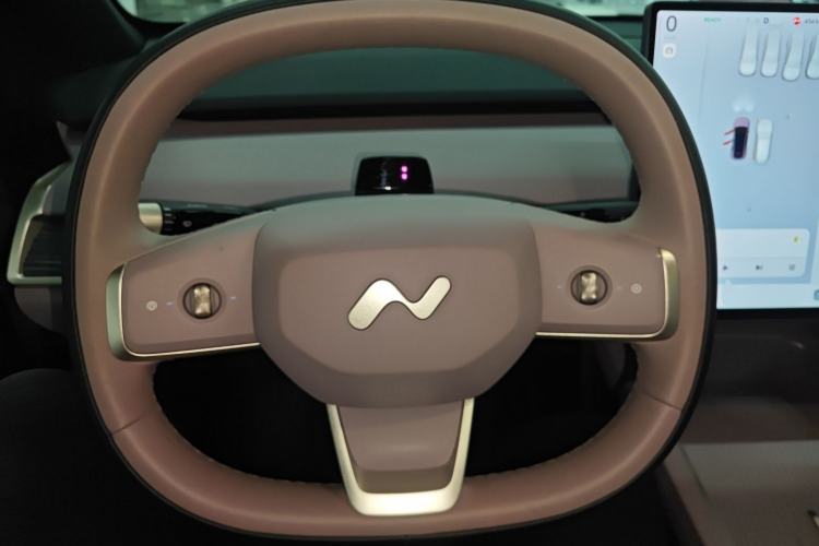 Used ONVO L60 2024 60 kWh Rear-Drive Version
