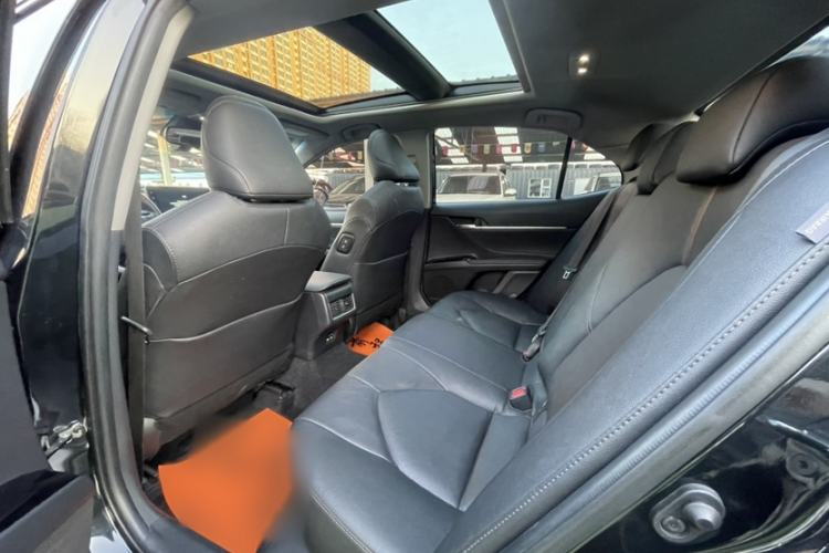 Used Toyota Camry 2021 2.5G Luxury Edition
