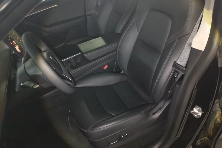 Used Tesla Model Y 2021 Standard Range Rear-Wheel Drive Version
