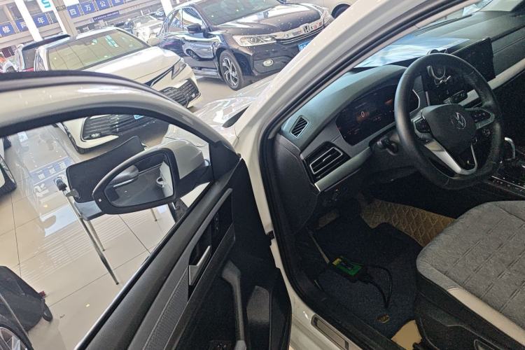 Used Volkswagen Lavida 2023 300TSI DSG Full-Comfort Edition
