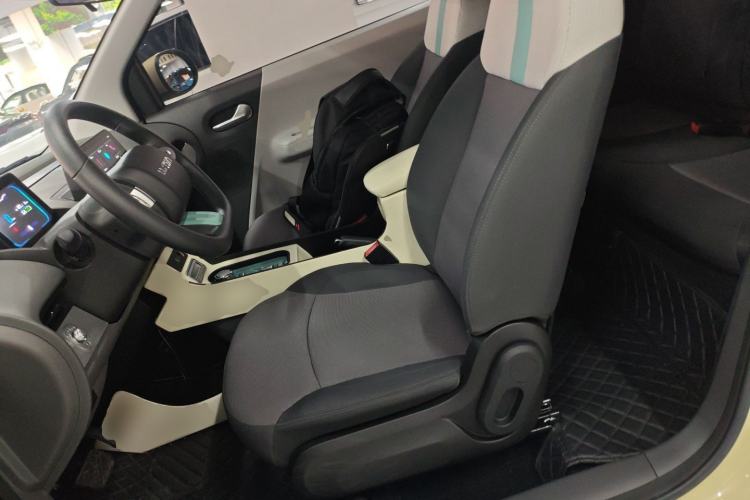 Used  Lumin 2023 301km Honey Dew Edition
