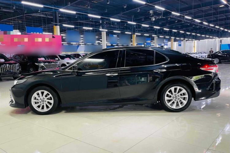 Used Toyota Camry 2021 2.0G Luxury Edition