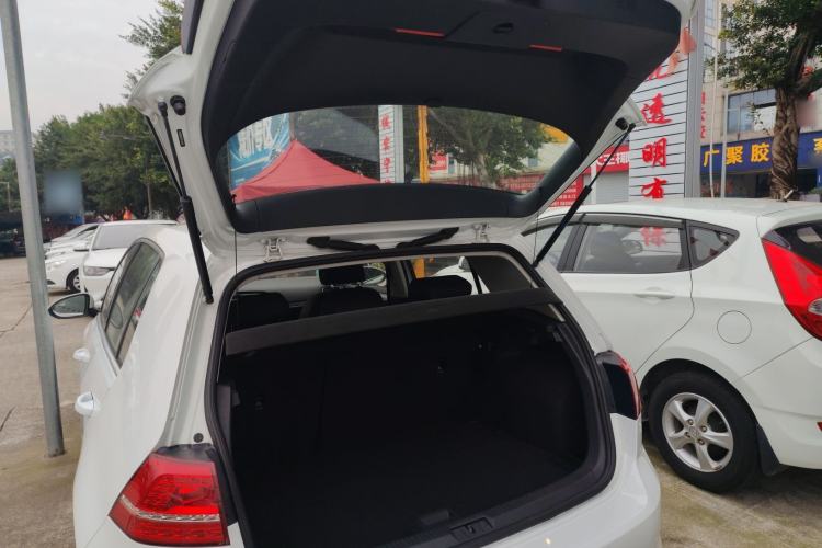 Used Volkswagen Golf 2015 1.6L Automatic Comfort Model
