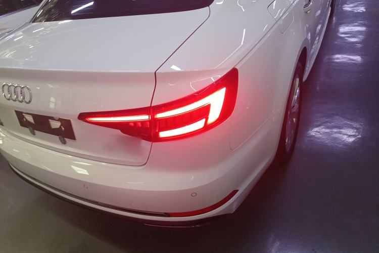 Used Audi A4L 2019 40 TFSI Ambition China VI
