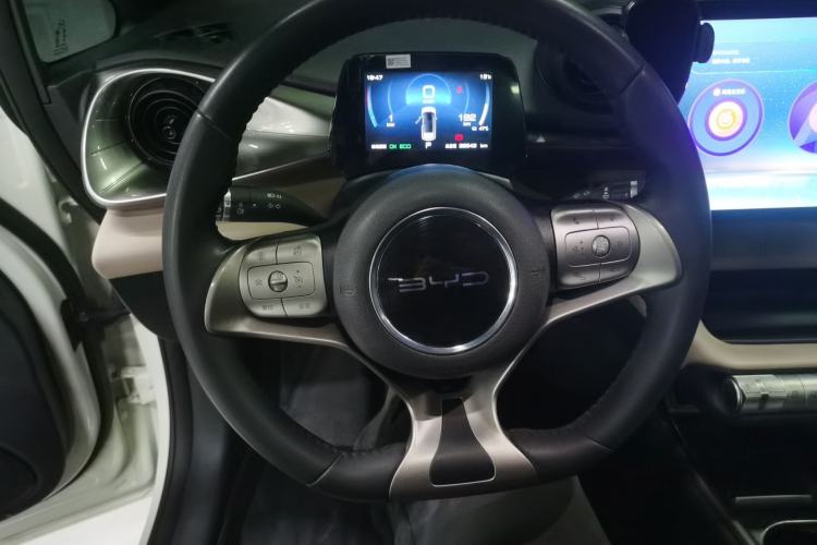 Used BYD Dolphin 2021 405 km Fashion Edition
