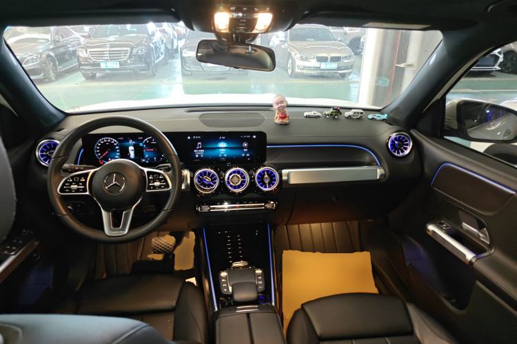 Used Mercedes-Benz GLB 2022 Updated GLB 200 Fashion Edition
