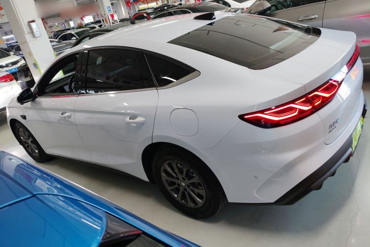 Used BYD Qin L 2025 DM-i Smart Drive 80KM Leading Model
