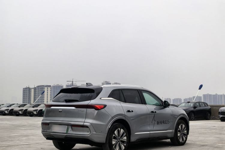 Used Buick E5 2025 Model 620KM Prestige Edition
