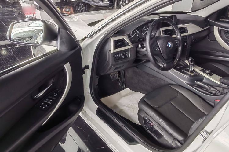 Used BMW 3 Series 2015 320Li Luxury Edition Fashion Model