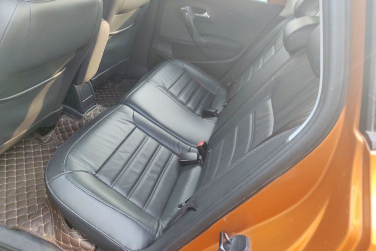 Used Volkswagen Polo 2014 1.6L Cross Polo Automatic
