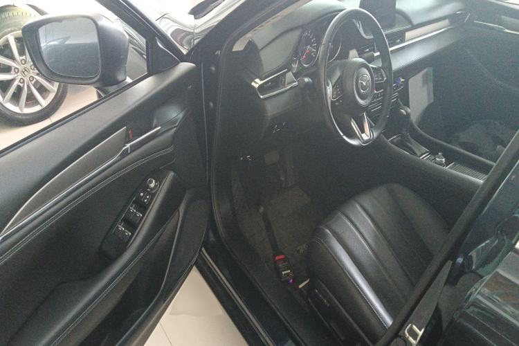 Used Mazda Atenza 2021 2.0L Blue Sky Luxury Edition
