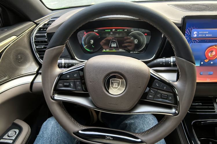 Used BYD Han 2023 EV Champion Edition 605KM Front-Drive Premium Model
