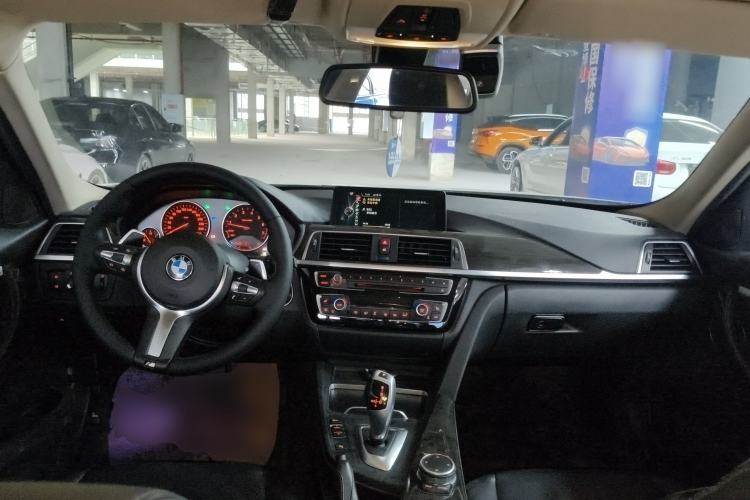 Used BMW 3 Series 2016 320Li Luxury Design Package
