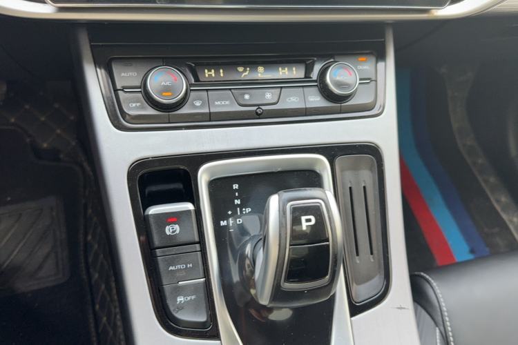 Used Geely Auto Emgrand X7 Sport 2021 Million Edition 1.8TD DCT Two-Wheel Drive Comfort Model
