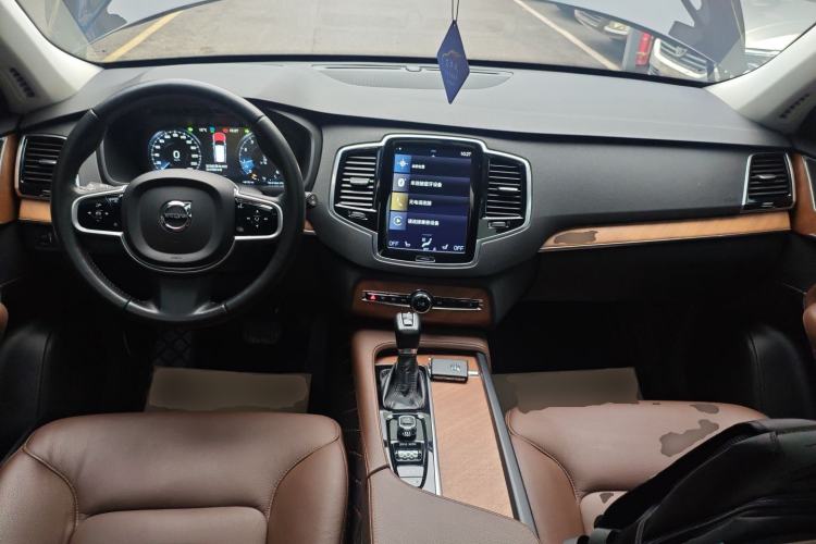 Used Volvo XC90 2019 T6 Zhiyi Edition 7-Seater China VI Standard
