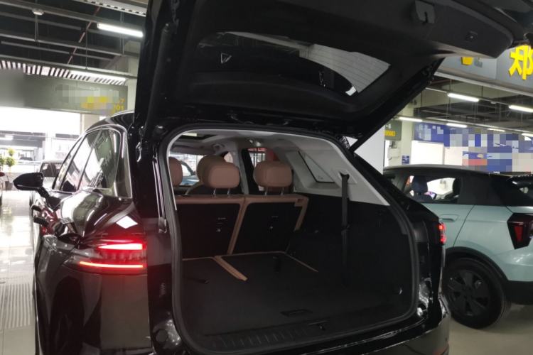 Used Chery Tiggo 8 L 2024 2.0T Two-Wheel-Drive Luxury Version 7 Seats