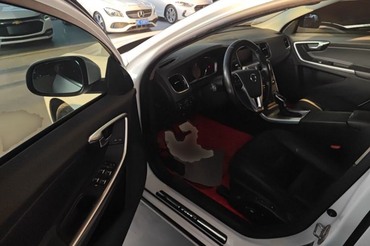 Used Volvo S60 2018 S60L T4 Smart & Ambitious Edition