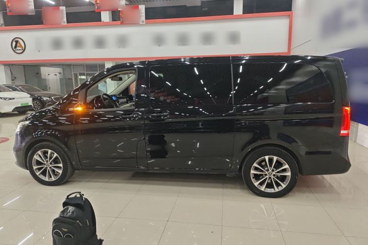 Used Mercedes-Benz V-Class 2020 V 260 Avantgarde Edition
