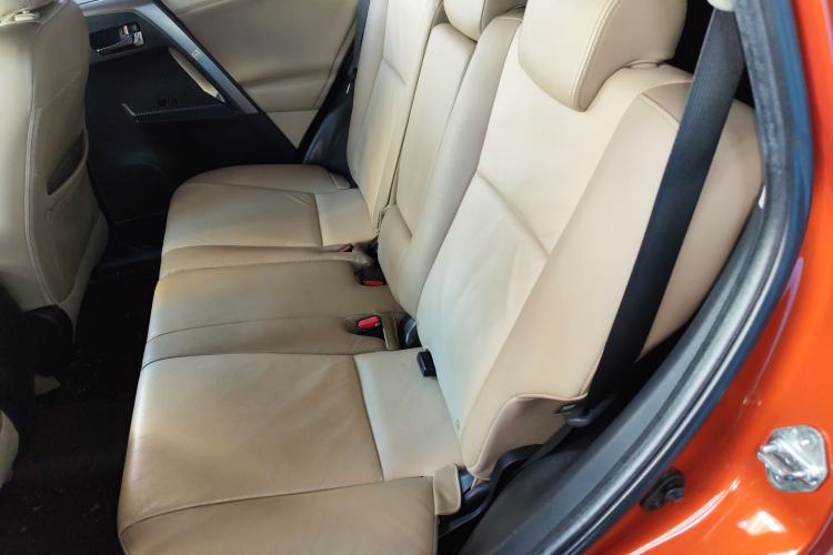 Used Toyota RAV4 2015 2.0L CVT Four-Wheel Drive New Edition
