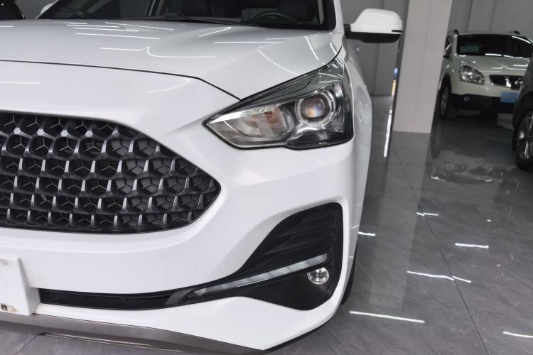 Used Haval M6 2019 1.5T DCT Two-Wheel Drive Elite Version China VI Standard
