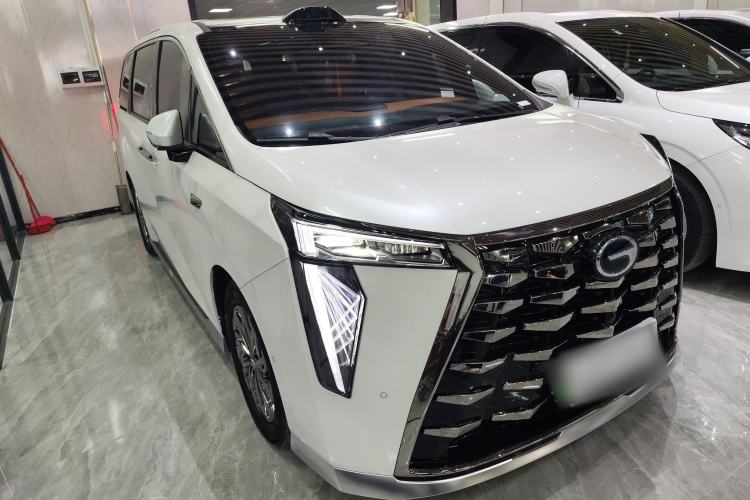 Used GAC Trumpchi Xiangwang M8 2025 Kunkun Series Ultra First-Class Cabin
