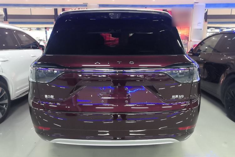 Used Hima AITO M9 2025 Extended-Range Ultra Version 52 kWh 6-Seater
