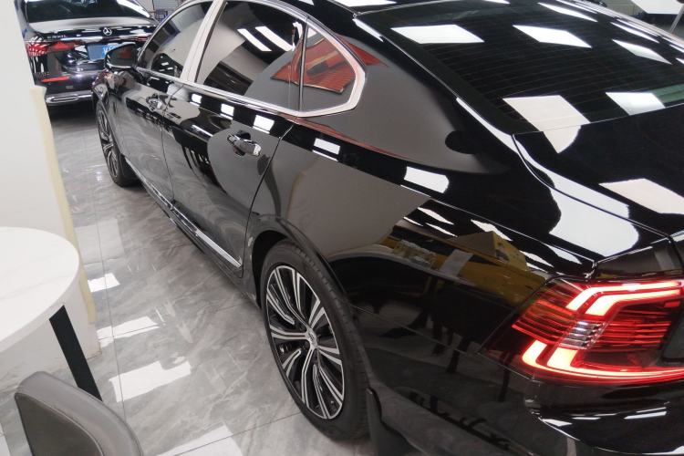 Used Volvo S90 2022 B5 Zhiyuan Luxury Edition