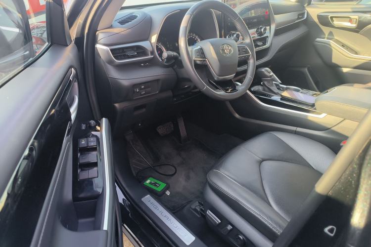 Used Toyota Highlander 2023 2.5L Smart Electric Hybrid Dual-Engine Four-Wheel Drive Prestige Version – 7 Seats
