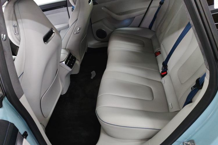 Used Hima Luxeed S7 2025 785 km Ultra