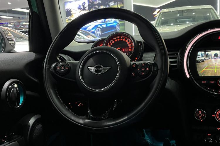 Used  MINI 2016 1.5T COOPER Five-Door Edition
