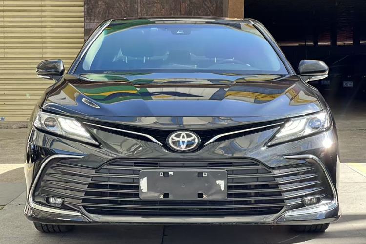 Used Toyota Camry 2021 2.0G Luxury Edition

