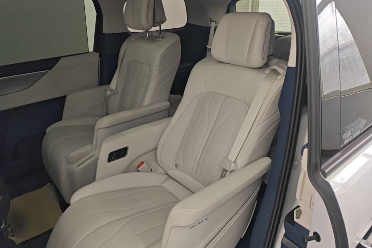 Used Buick GL8 New Energy 2024 Lu Zun Luxury Edition 6-Seater