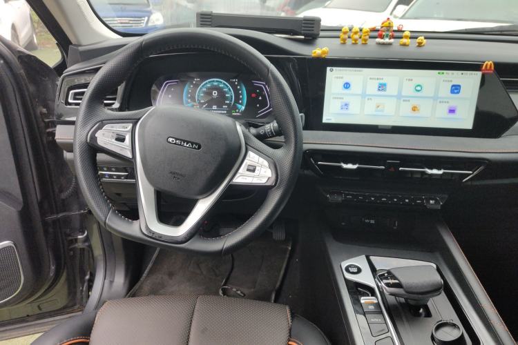 Used Oshan X7 PLUS 2022 1.5T Blue Whale Edition Automatic ZhiZun Model
