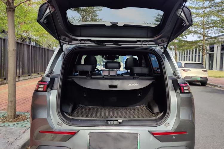 Used AION Y 2022 70 Tech Edition Lithium Iron Phosphate