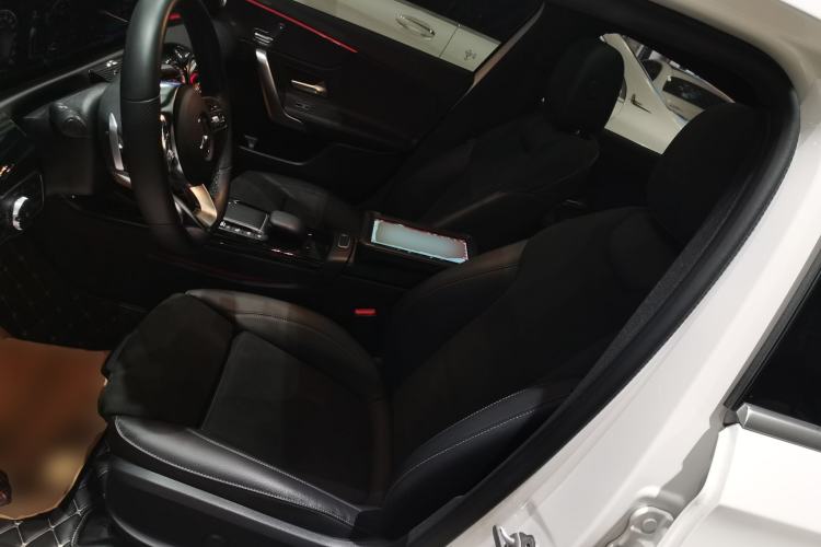 Used Mercedes-Benz A-Class 2022 Revised Version A 200 L Sport Sedan Fashionable Style
