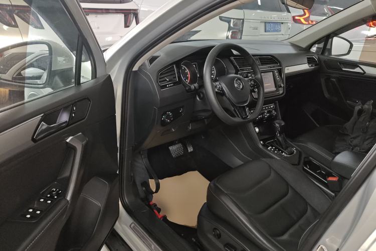 Used Volkswagen Tiguan L 2018 330TSI Automatic Two-Wheel Drive Luxury Edition