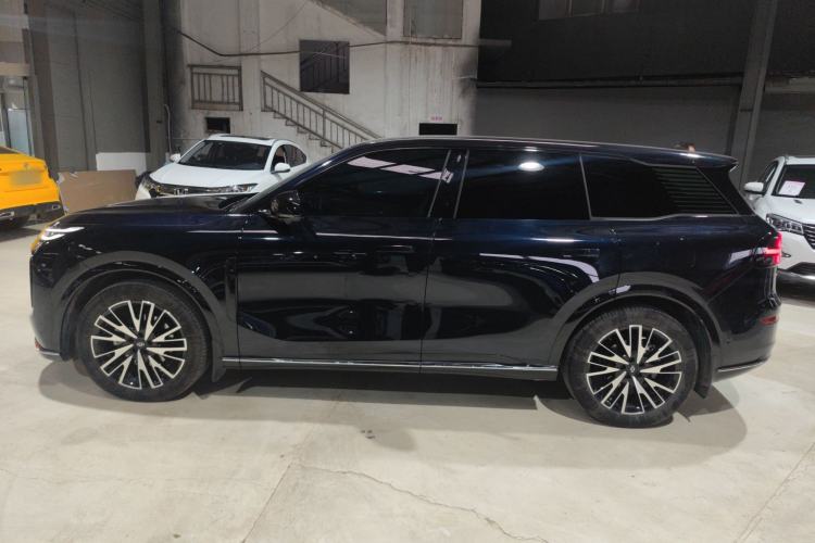 Used  Q07 2025 215 Flagship Edition
