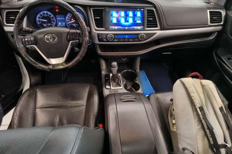 Used Toyota Highlander 2015 2.0T Four-Wheel Drive Luxury Edition 7-Seater
