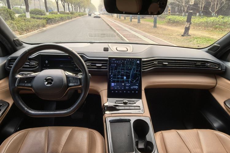 Used Nio ES8 2020 415 km Range 6-Seater Version