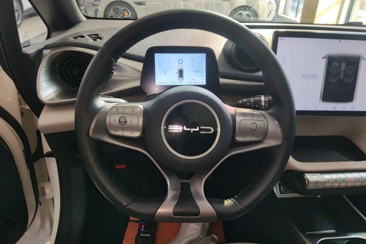 Used BYD Dolphin 2023 420 km Fashion Edition
