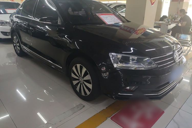 Used Volkswagen Sagitar 2017 230TSI Automatic Comfort Version